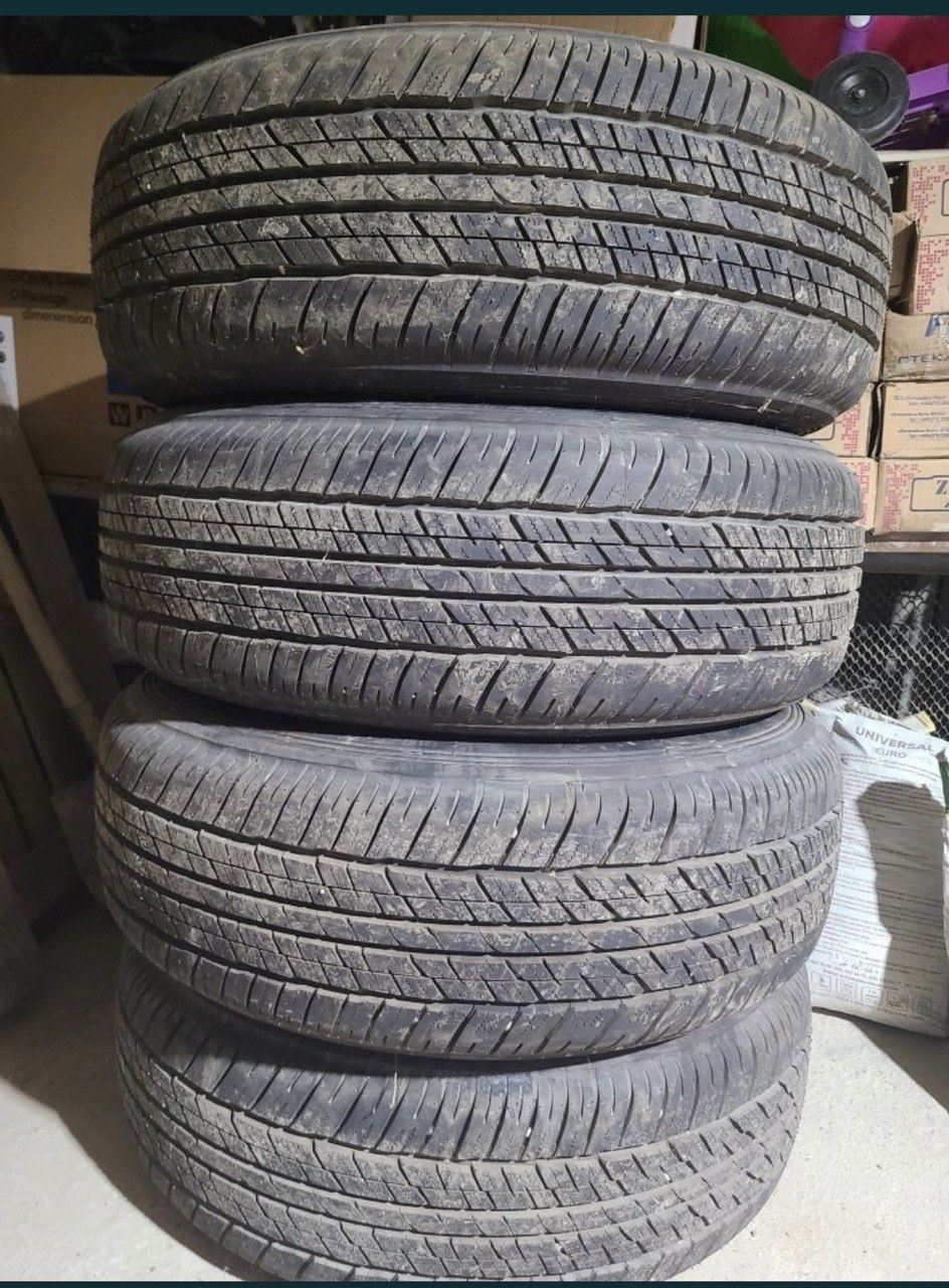 Dunlop 265/70R18 + Диски R18 Nissan Patrol