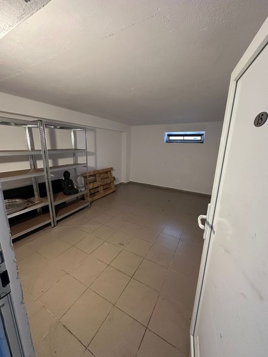 Boxa/spațiu depozitare 14 mpi