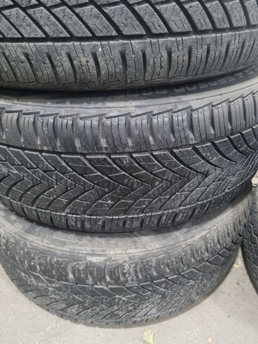 Продаются диски с шинами 350$ прошу  состояние новые диски. Торг есть.