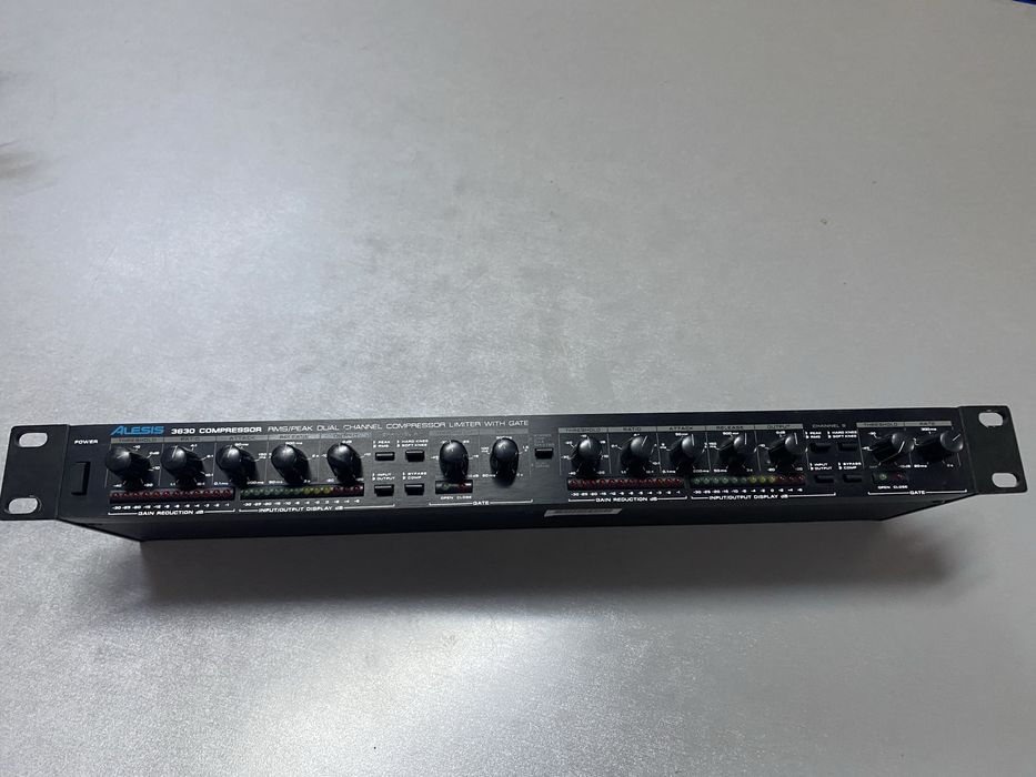 Alesis 3630 compressor