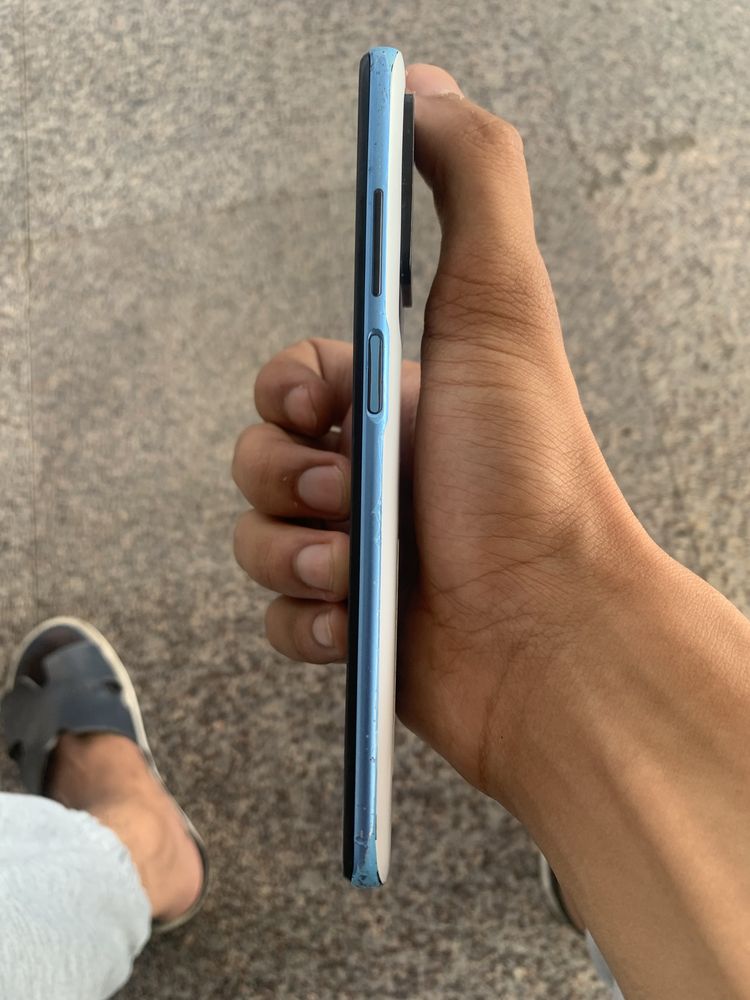 Redmi 10 5/64GB aybi bor