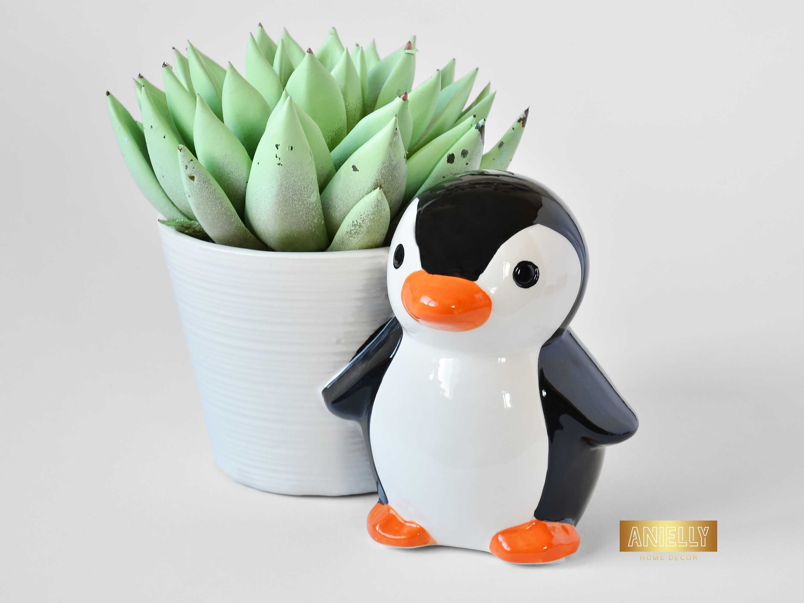 Саксия с фигура на пингвин / Подарък за момиче / Керамична саксия