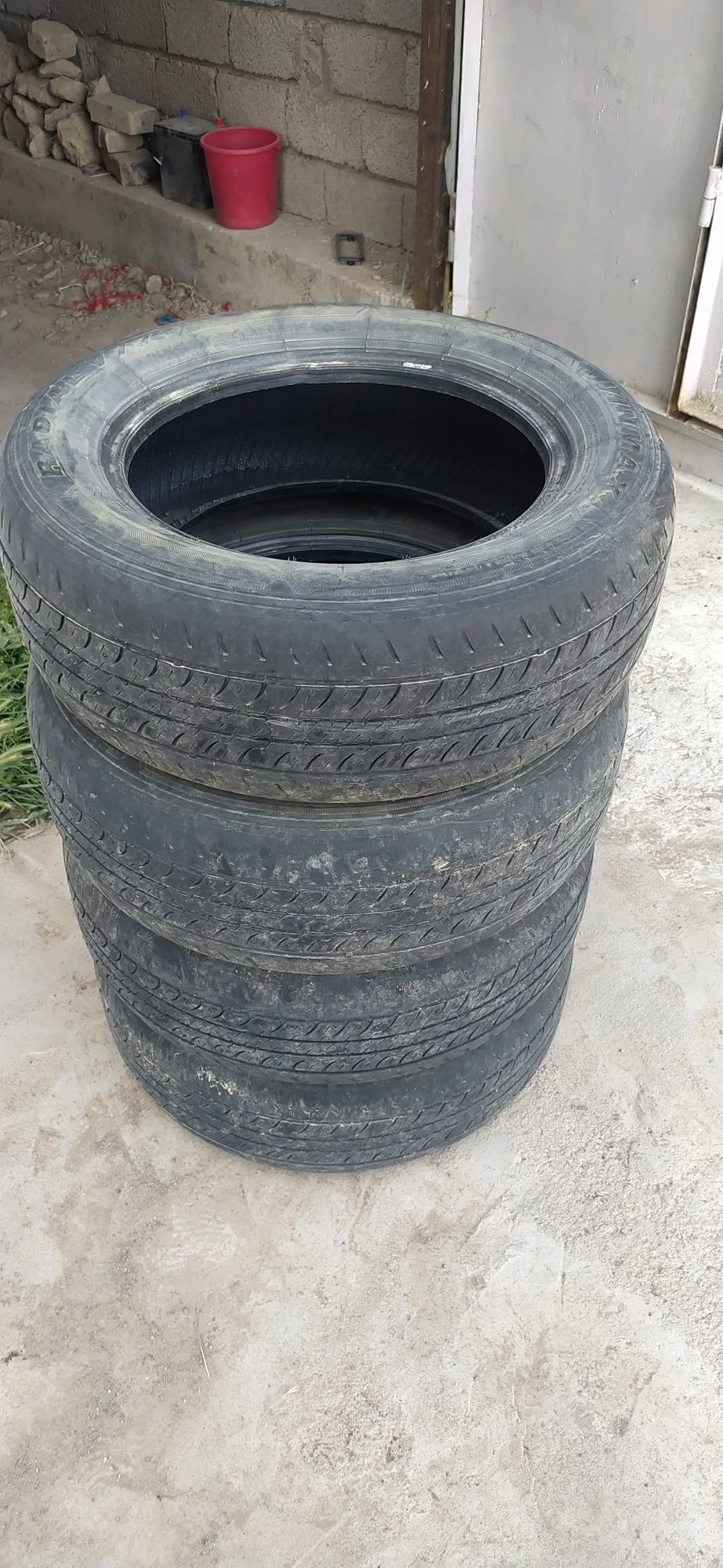 Balon sotiladi 205/60 R15