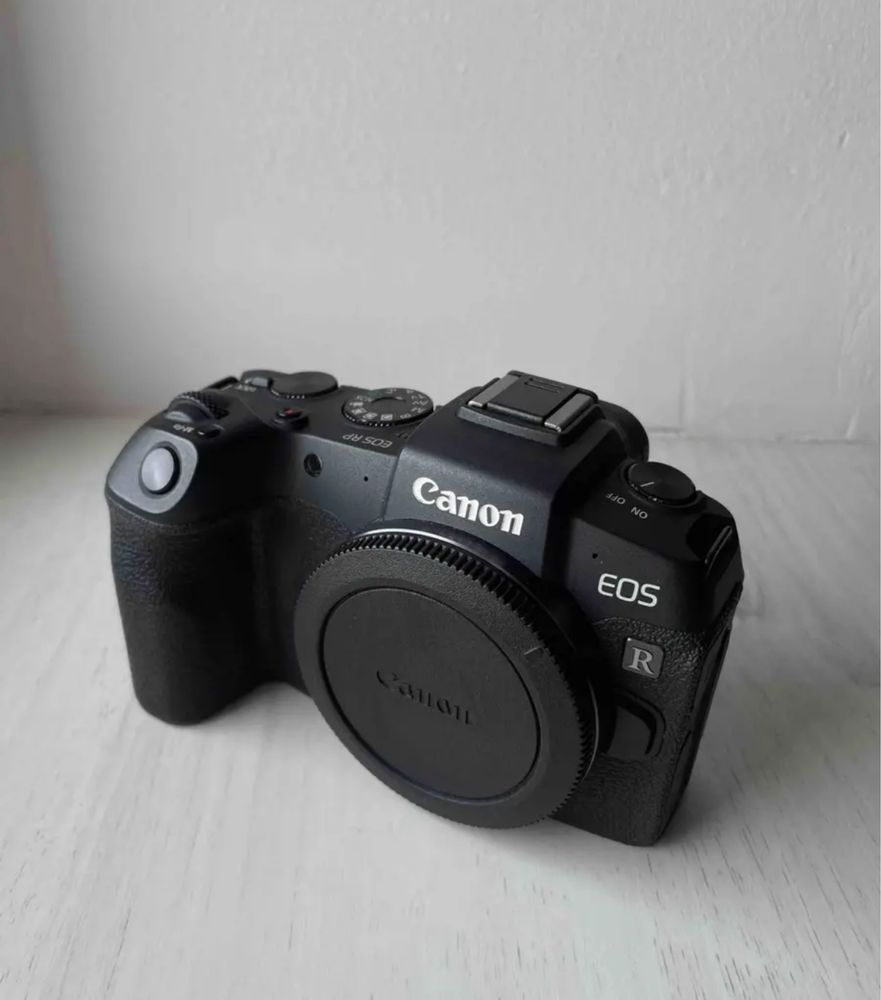 Продам Canon EOS RP