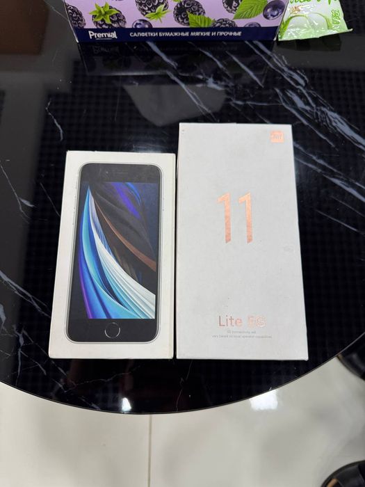 Iphone se 2 vs Xiaomi 11 lite 5g