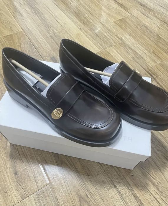 Лоферы Charles & Keith