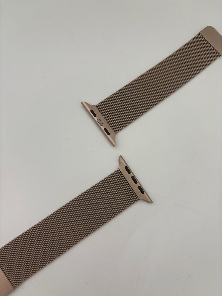 Елегентна метална каишка за Apple Watch