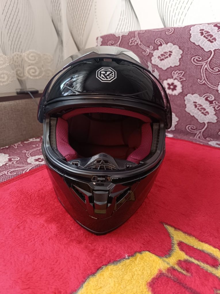 Чёрный шлем для мопеды для мотоциклистов новая