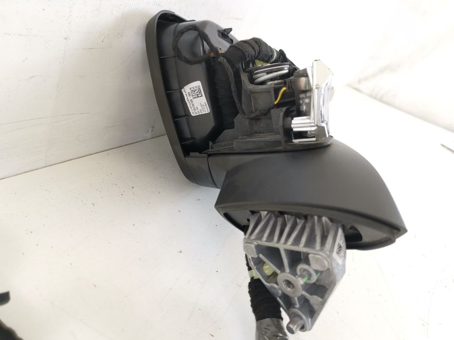 Ляво огледало Ново Фолксваген / Volkswagen Touareg трето поколение CR