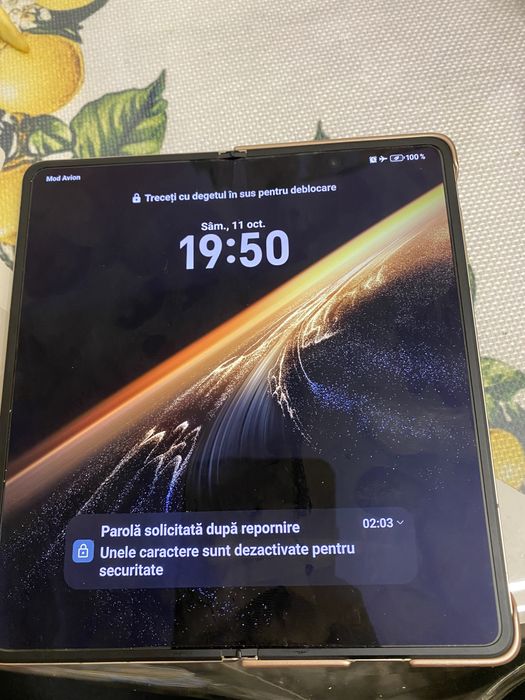 Vand Honor magic v5 ca nou