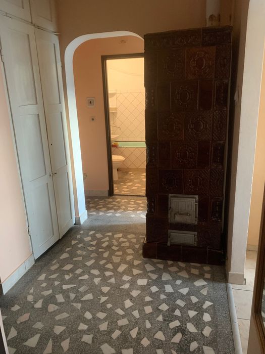 Vând apartament 2 camere Stei