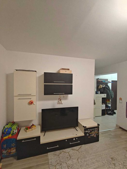 vand Apartament 3 camere cu loc parcare inclus in cost, sector 2