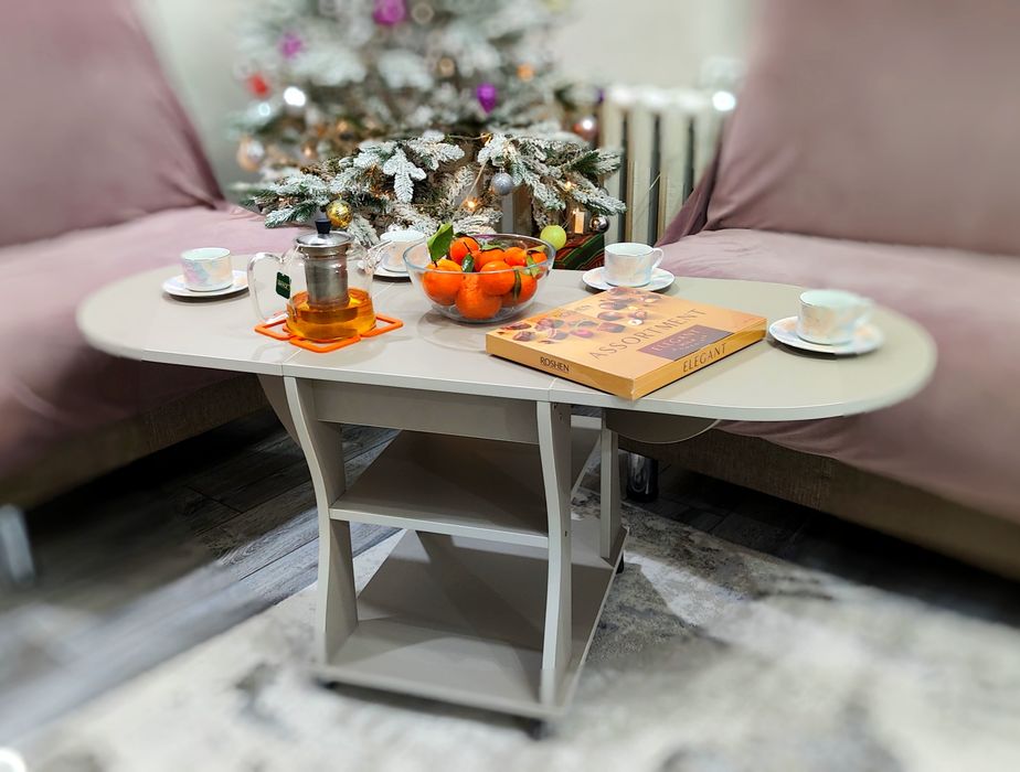 Продаётся раскладной стол