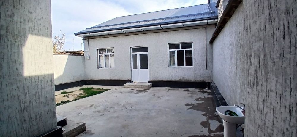 Oq qovda uy sotildi bola hovuz