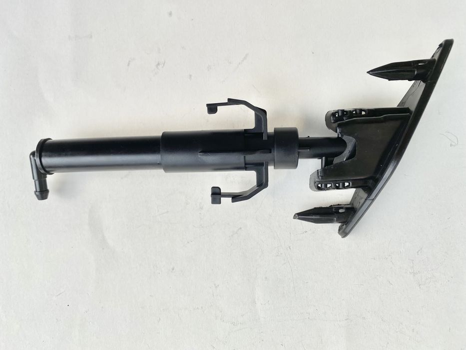Spalator Duza Far VW Passat B8