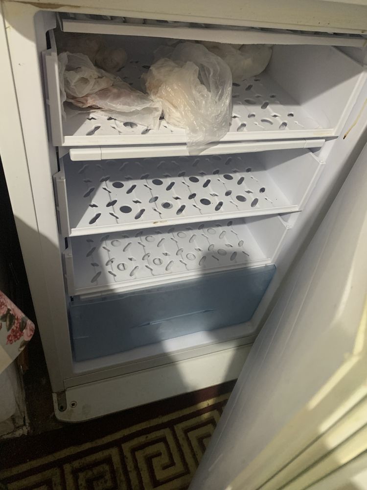 Продам холодильник срочно