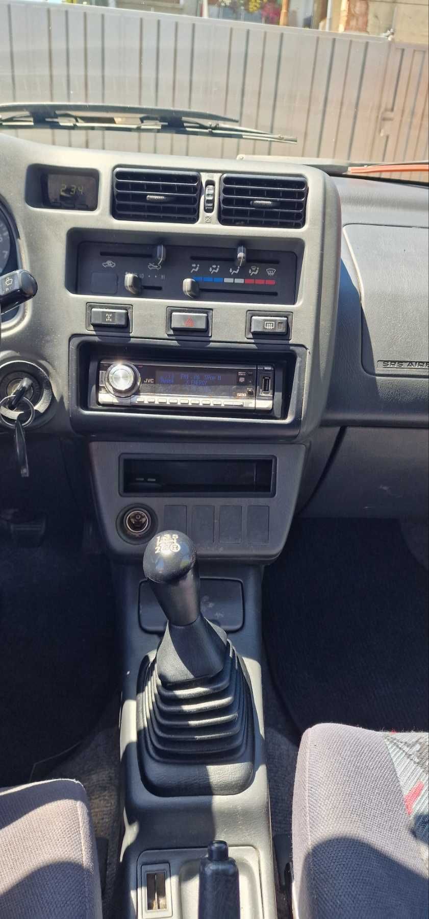 Продавам Toyota RAV4 1999г. 2.0