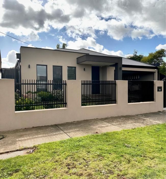 Construim garduri  in toata tara