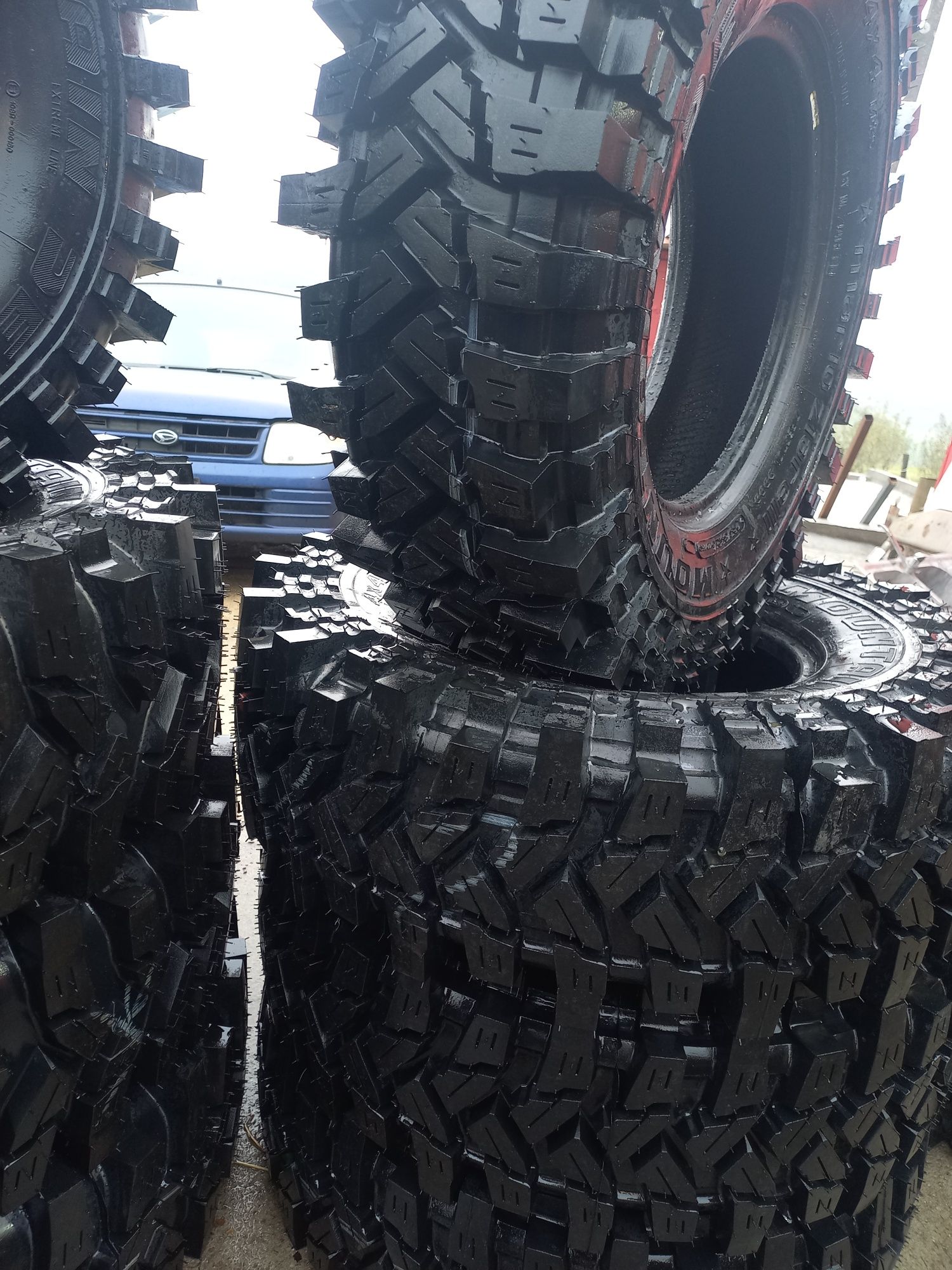 Anvelope off road235/85R 16 MONTAIN