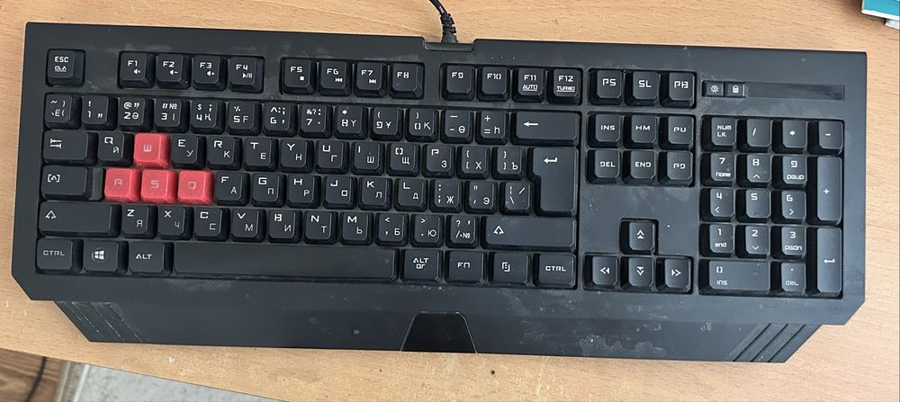 Клавиатура и колонки