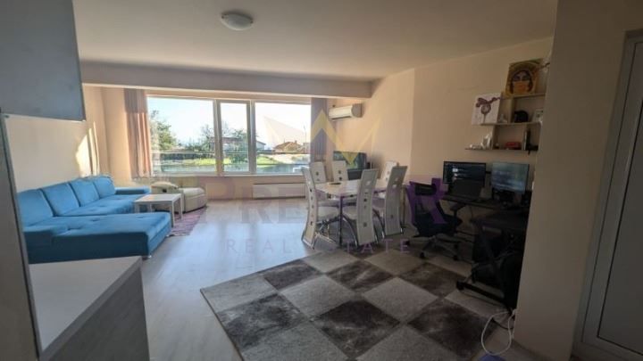 Дава се под наем Тристаен апартамент в Варна, м-т Траката - 80 кв.м за 625 € - Снимка #2