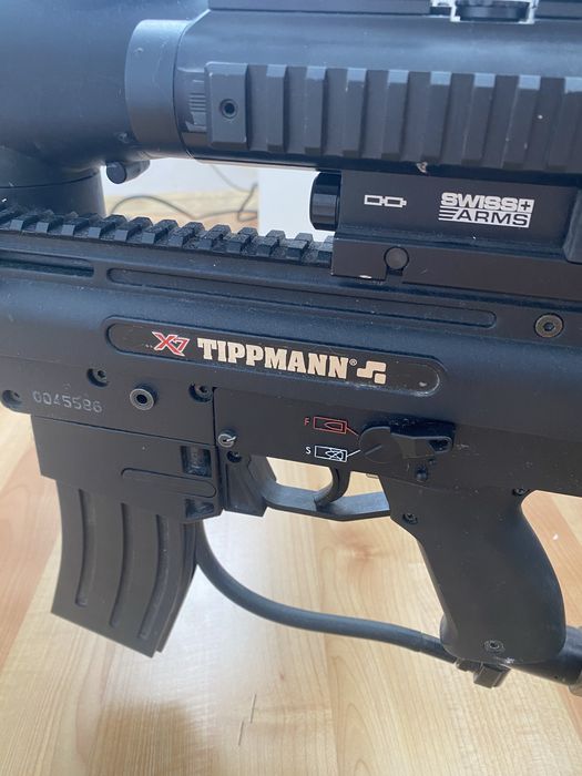 Arma de paintball Tippmann X7
