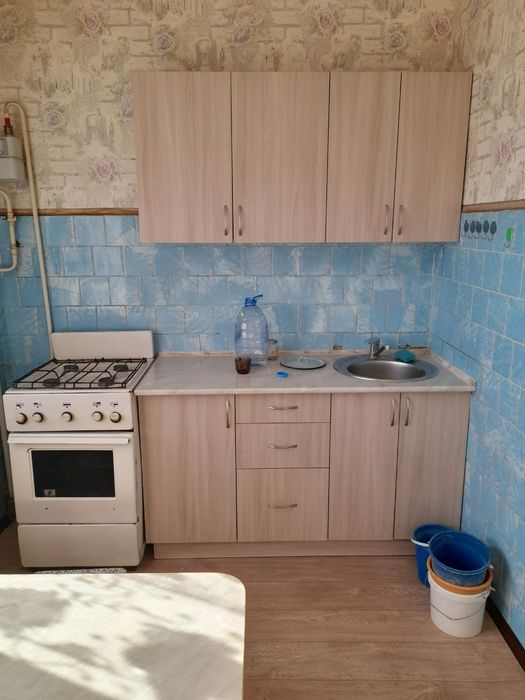 Продам  1 комнатную район Боулинга