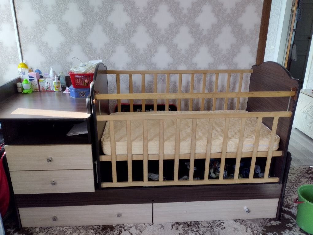 Продам манеж детский