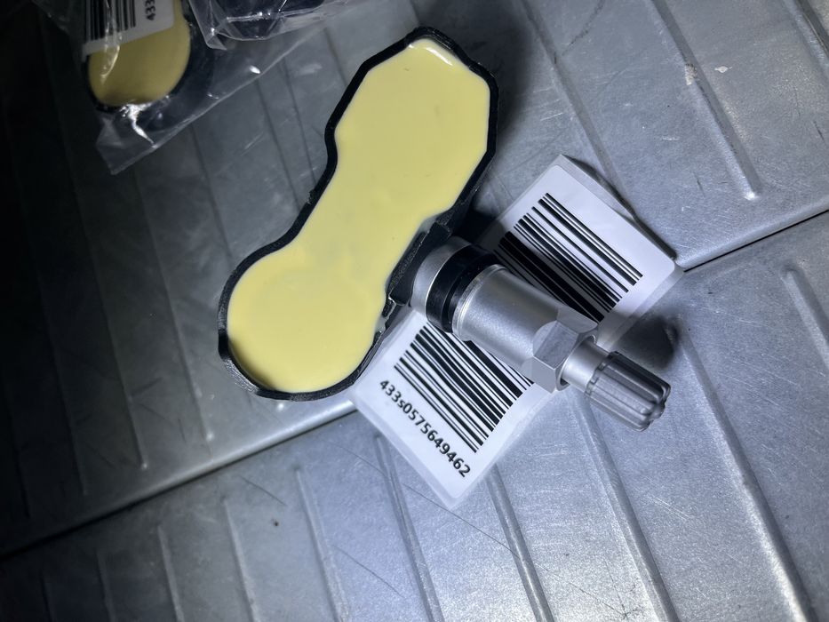Senzor presiune roti set 4 senzori gama vag noi vw audi skoda porsche
