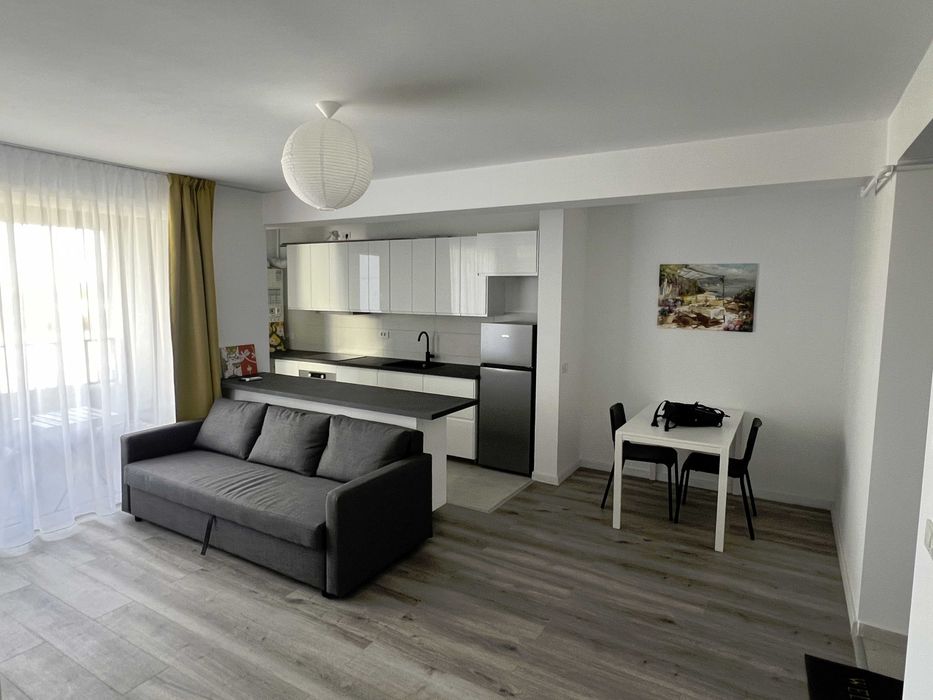 Inchiriez apartament 3 camere ultracentral (Complex City of Mara)