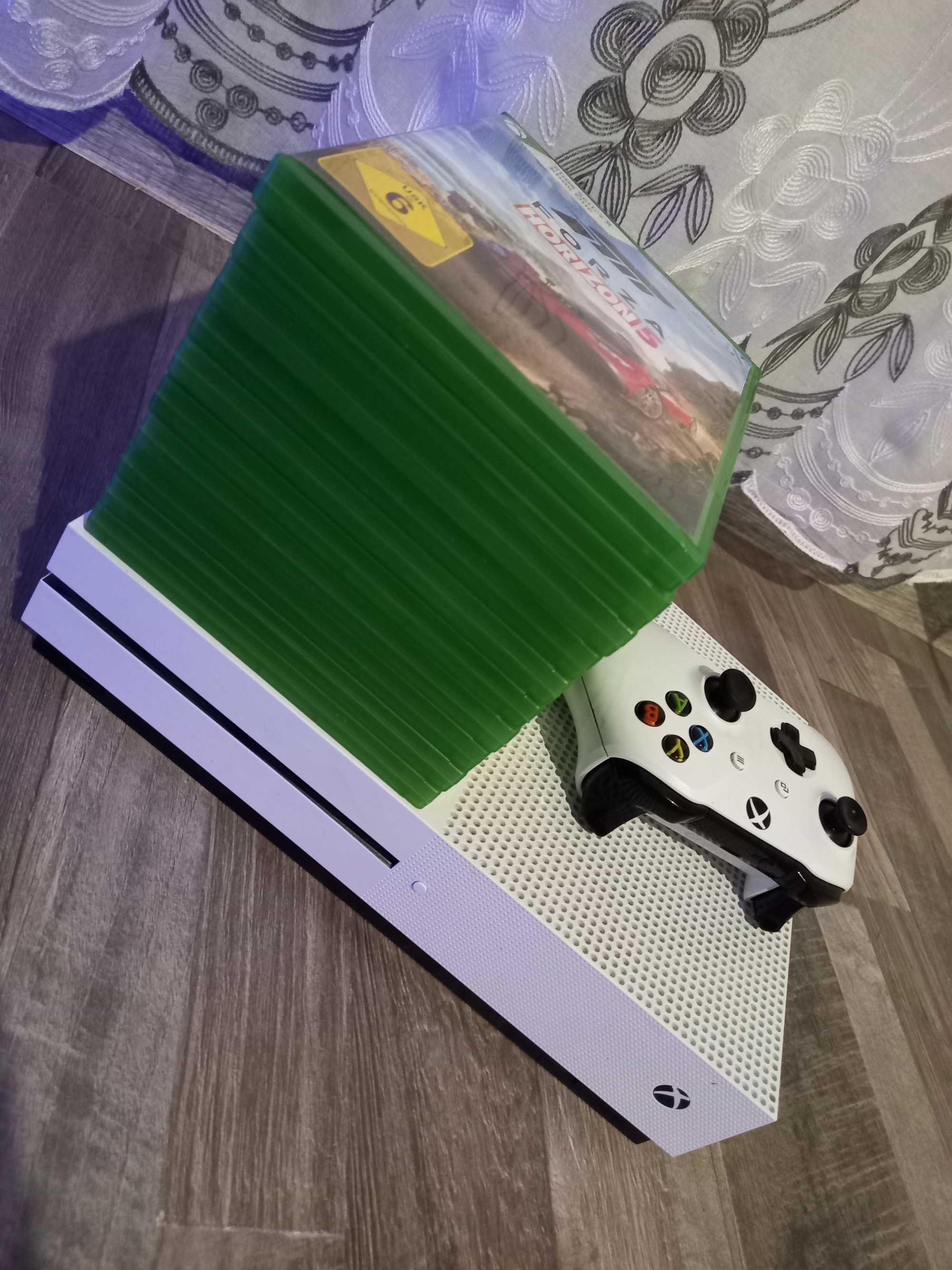 Xbox one s 1tb +jocuri impecabil