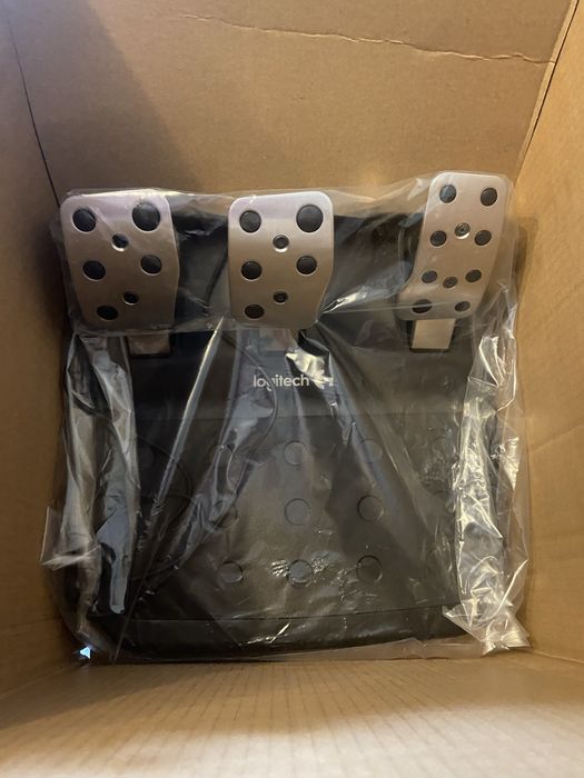 Vand volan Logitech