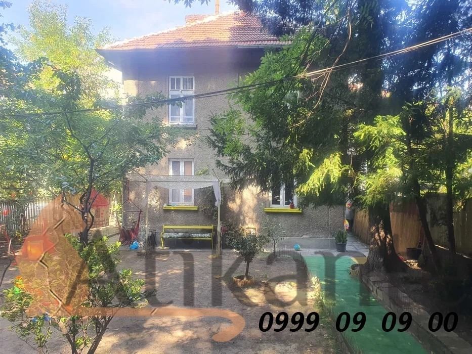 Къща в София-Лозенец площ 270 цена 2600