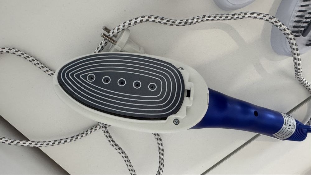 Fier de calcat pe verticala cu aburi Steam Brush