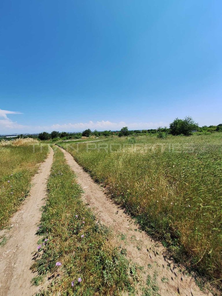 Продава се Парцел в Пловдив, Тракия - 1274 кв.м за 130 €/кв.м - Снимка #1