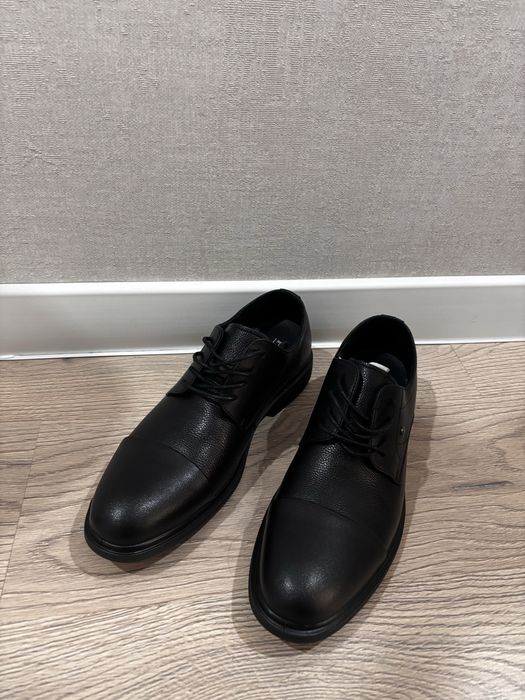 Кожаная ботинка новая