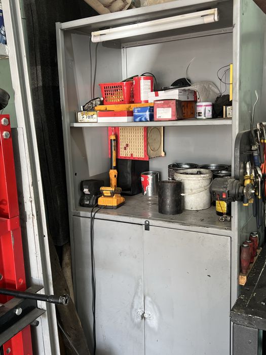 Temir shkaf sotiladi 88$