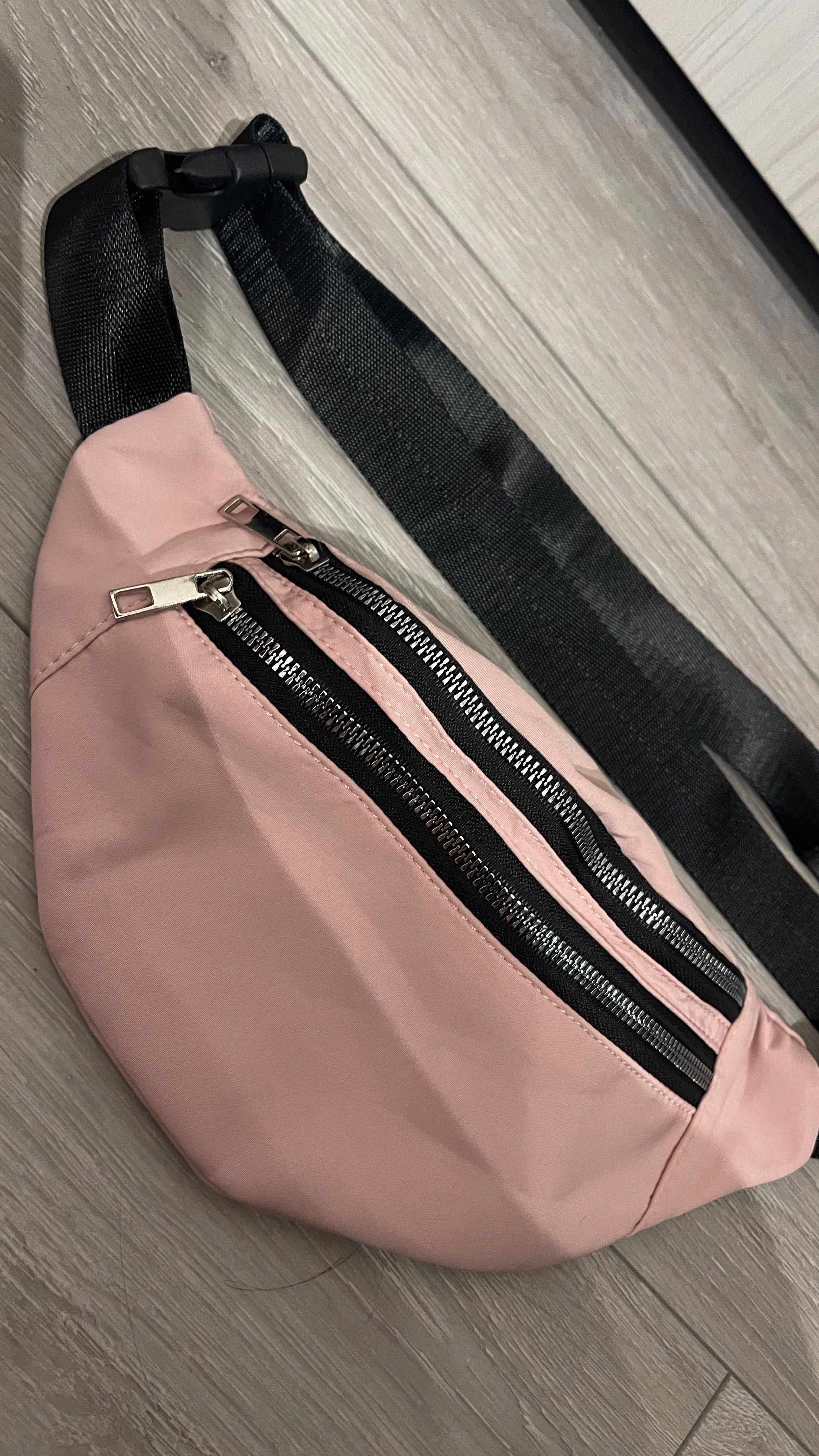Розова чантичка fanny pack