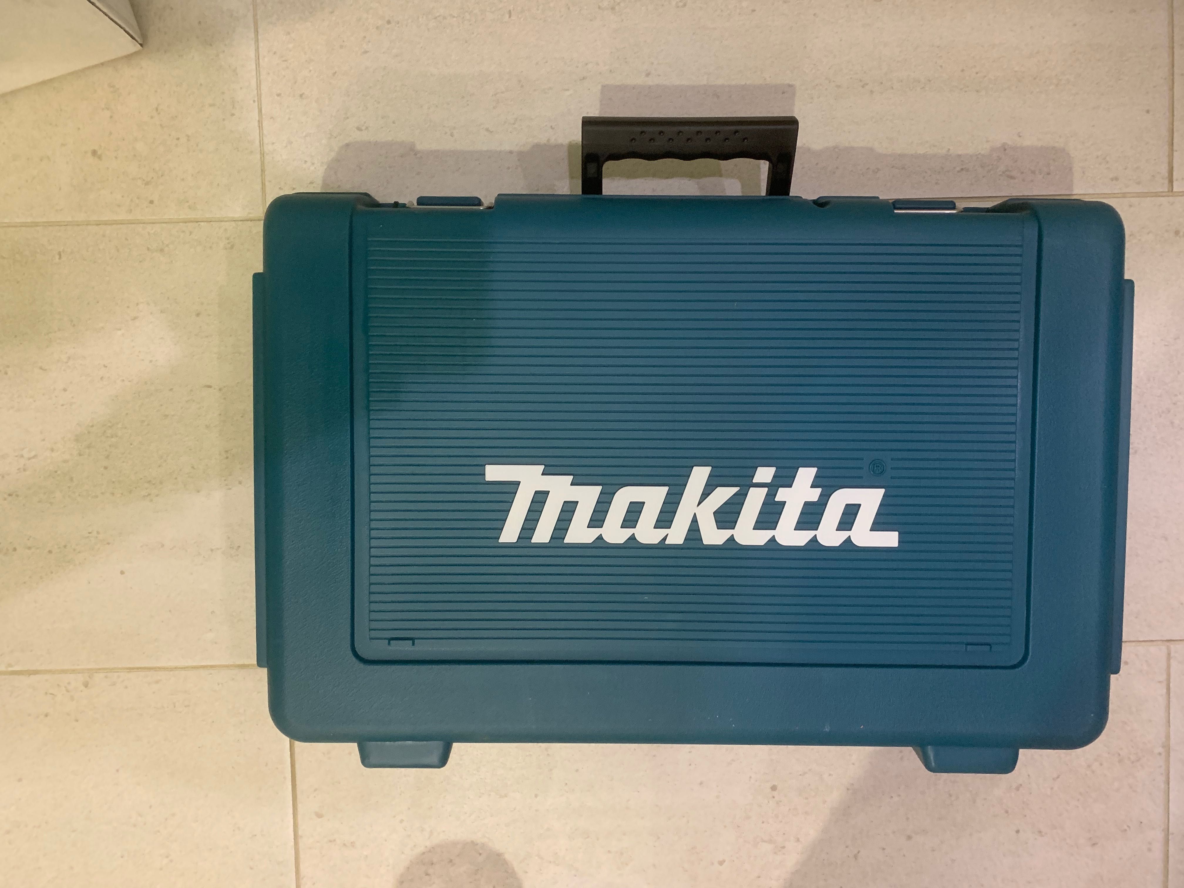 Винтоверт Makita DHP482Z