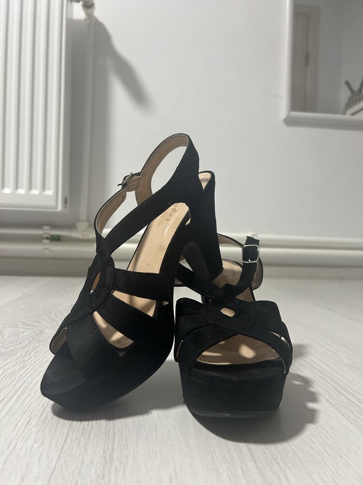 tocuri negre tip sanda