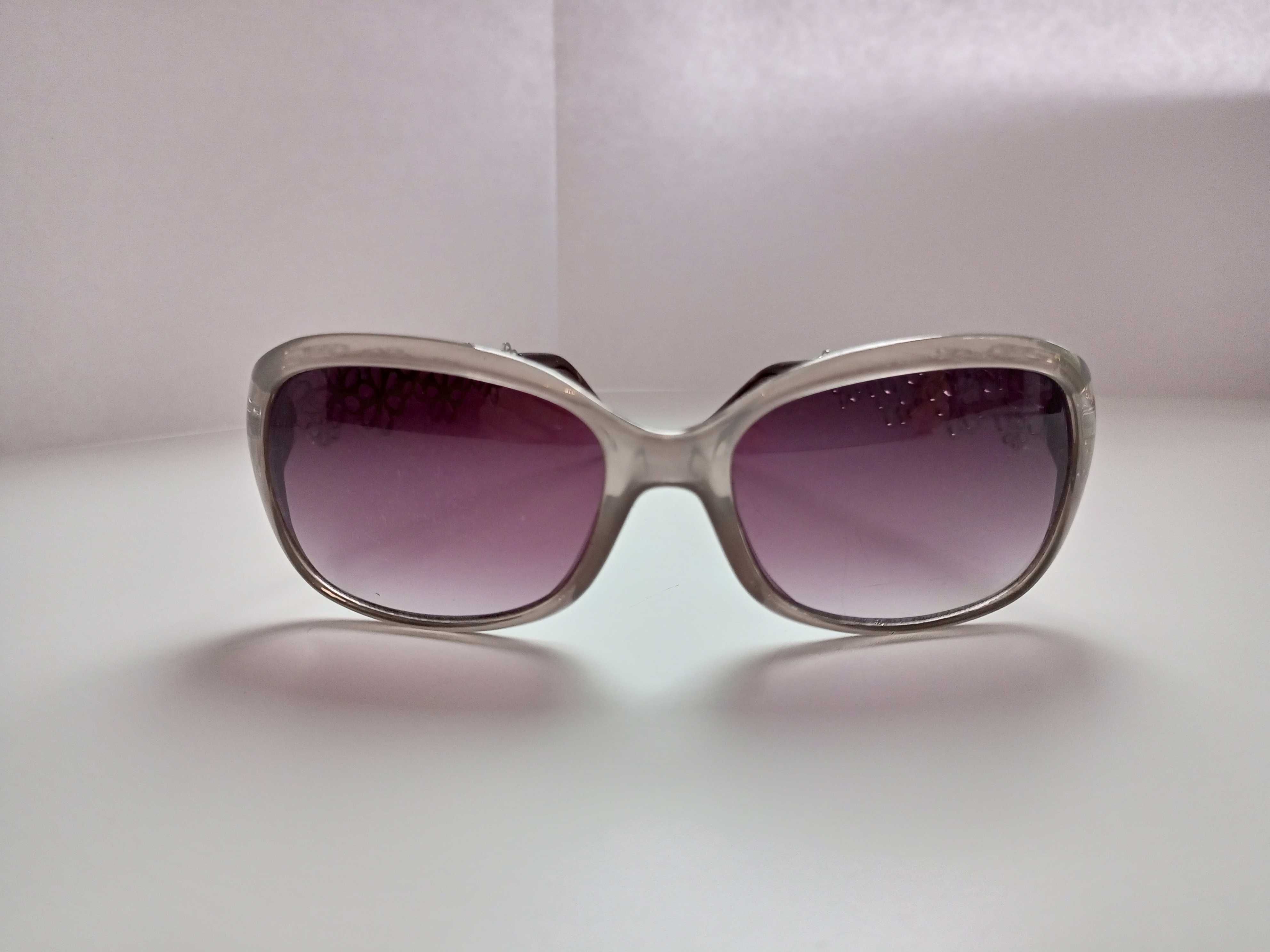 Женские солнцезащитные очки. Новые!!!
