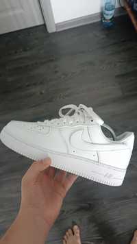 Vând one force one  full White