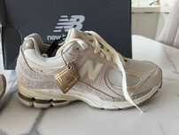 Новые оригинальные кроссовки New Balance 2002R