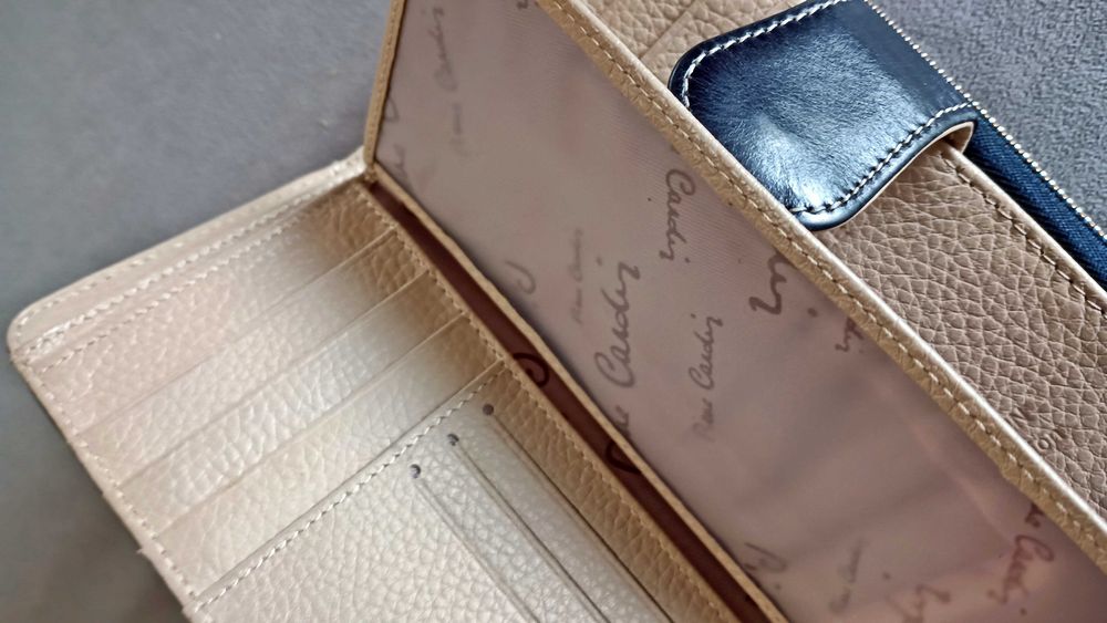 Pierre Cardin естествена кожа