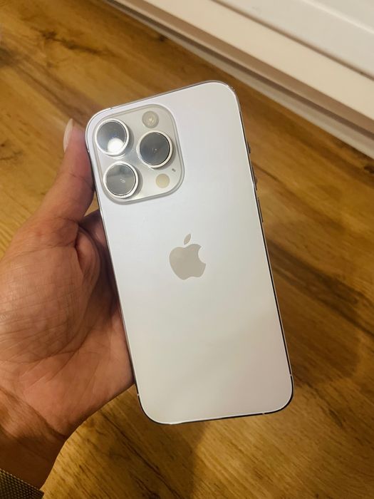 iPhone 14 Pro бял
