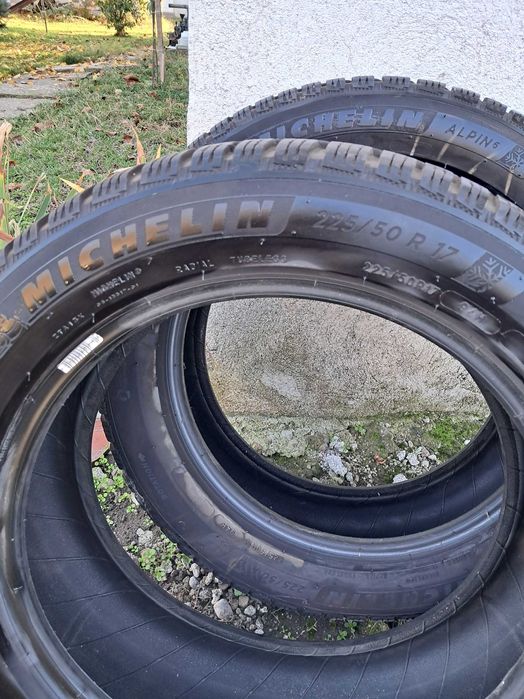 Прдавам зимни гуми Michelin 225/50/17