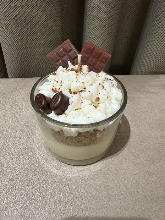 Ръчно направена соева свещ