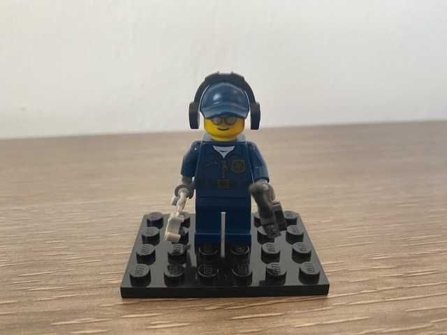 Minifigurina Lego Rara Policeman