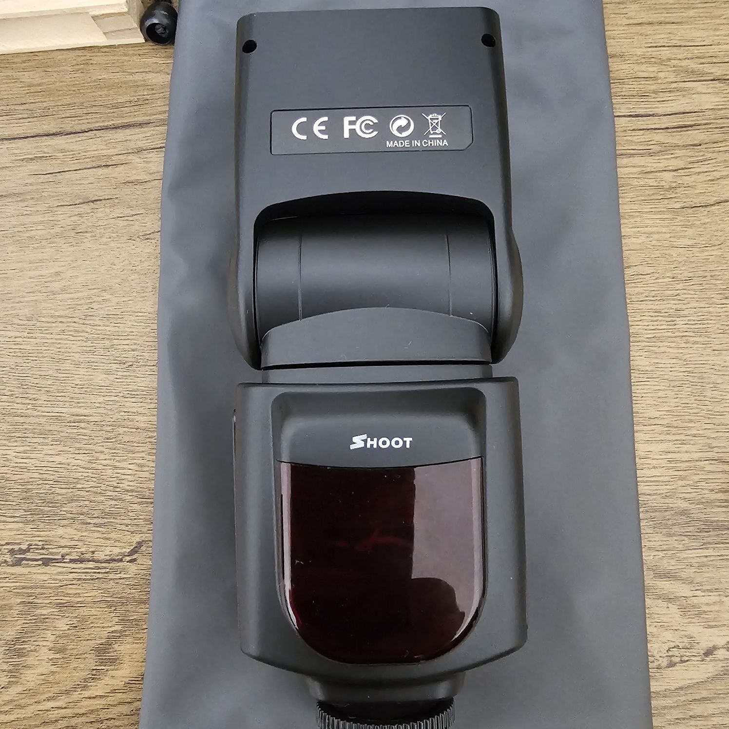 Blit Shoot pentru camere foto DSLR, LCD, Universal XT 670