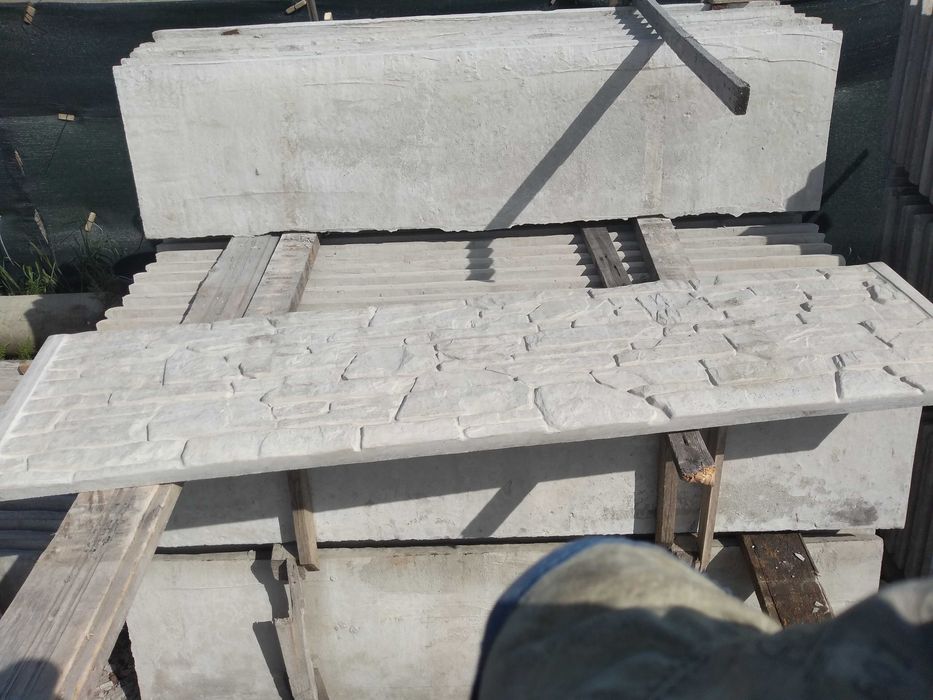 Placi Beton Gard- Bistrita